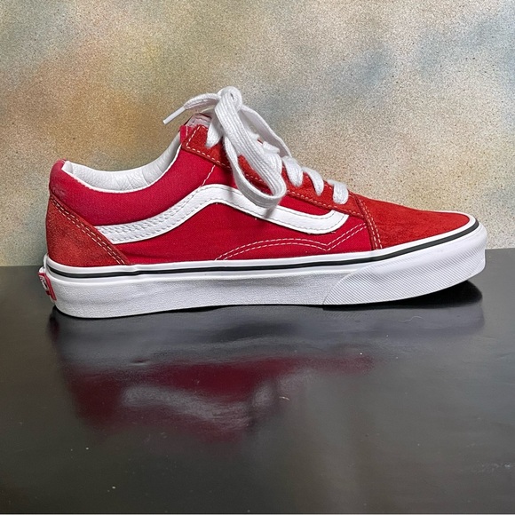 Vans Classic Red Women's Suede / Canvas Sneakers Size 7.5M - Picture 13 of 16